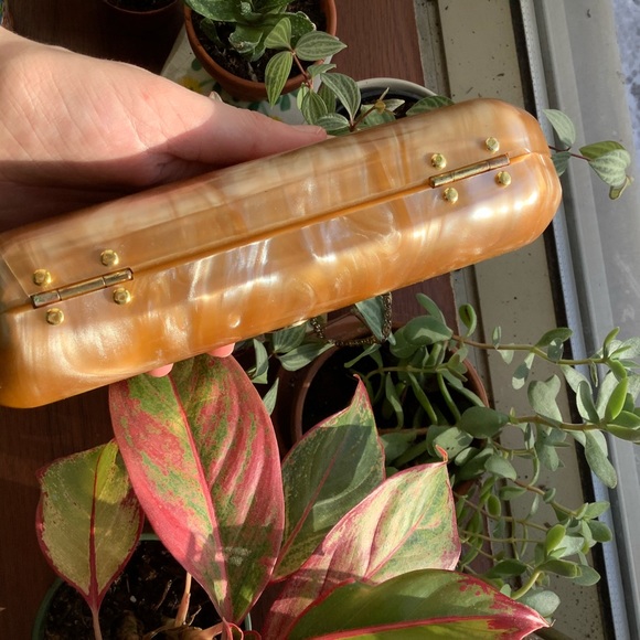 3/20$⭐️plastic golden purse - Picture 3 of 14